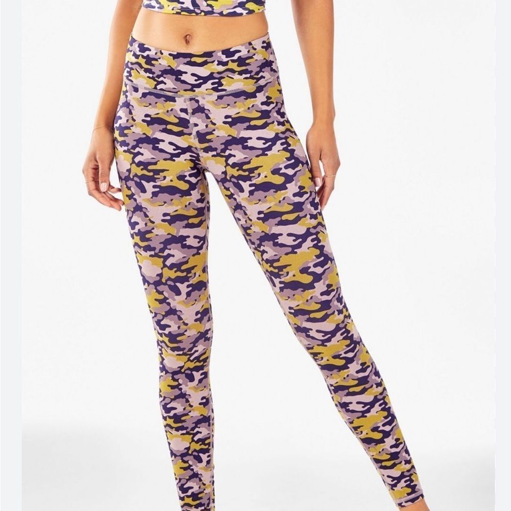 Fablectics Mid-Rise Cheetah Printed Heathered Legging Size Small